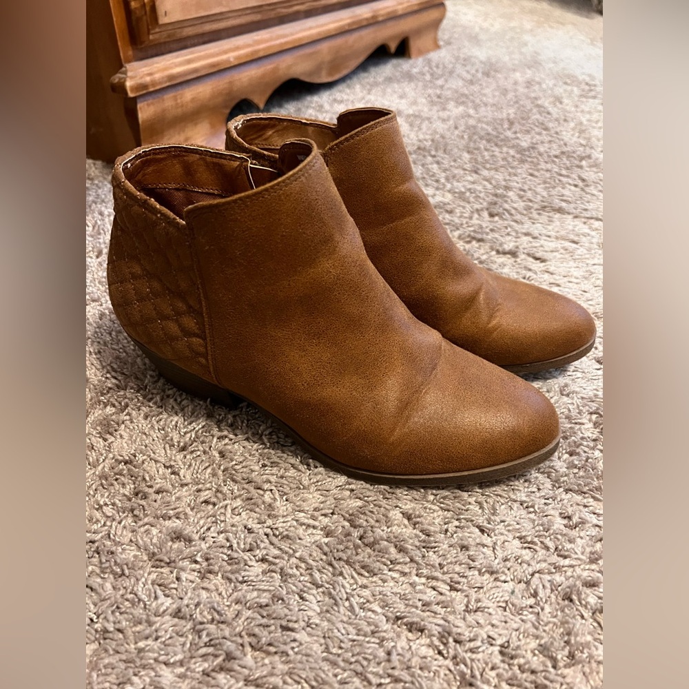 Faded Glory Brown Booties